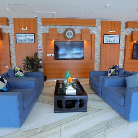 Aparthotel هوستا الملقا à Riyad Extérieur photo